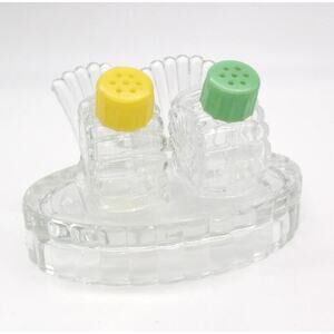 Double Clamshell Glass Salt & Pepper Shakers Fan Tail Tray Green & Yellow Lids